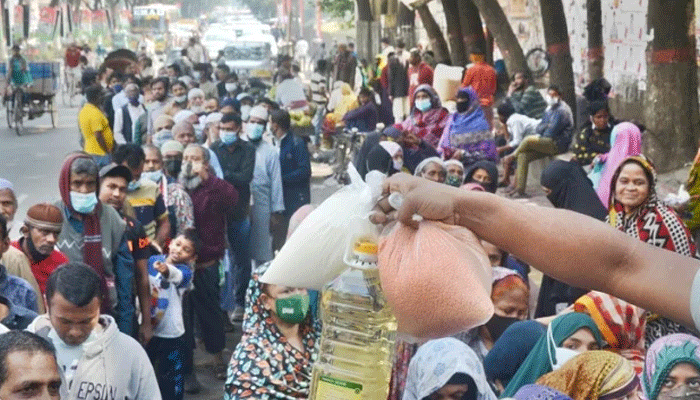 বুধবার থেকে ৬৪ জেলায় ট্রাকে মিলবে টিসিবির পণ্য